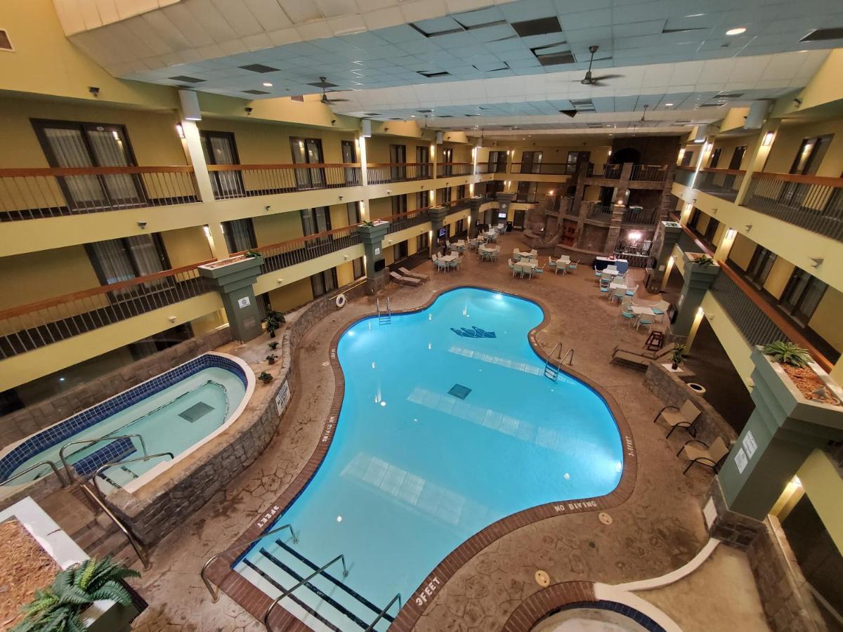 Hotel Baymont By Wyndham Shakopee Exterior foto