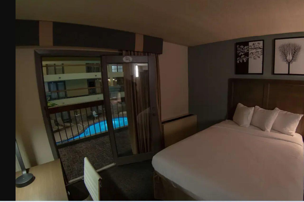 Hotel Baymont By Wyndham Shakopee Exterior foto