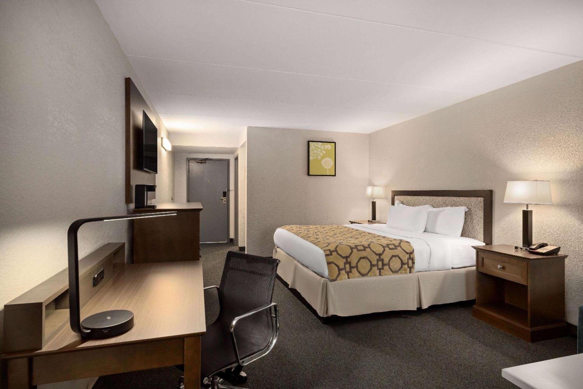 Hotel Baymont By Wyndham Shakopee Exterior foto
