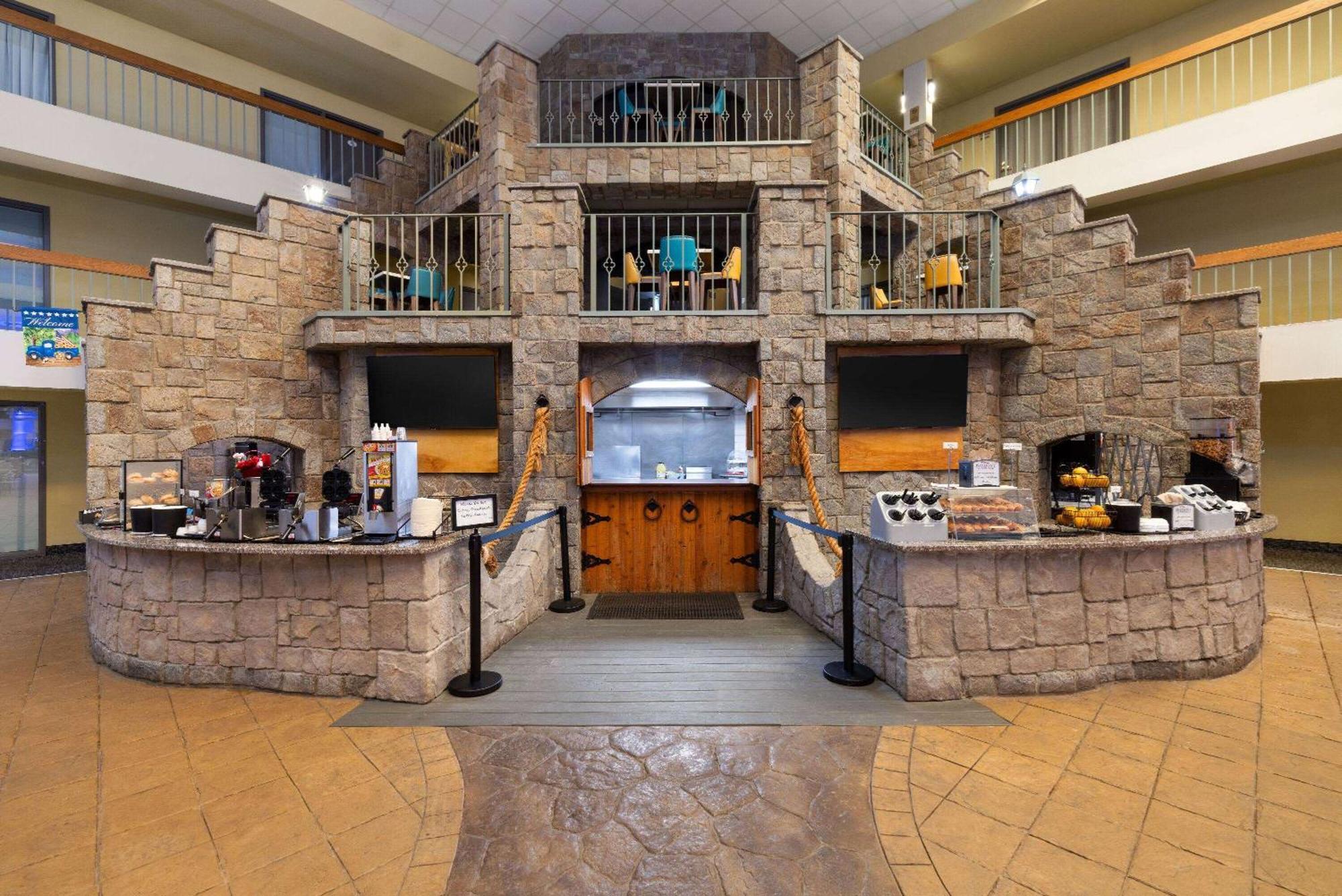 Hotel Baymont By Wyndham Shakopee Exterior foto