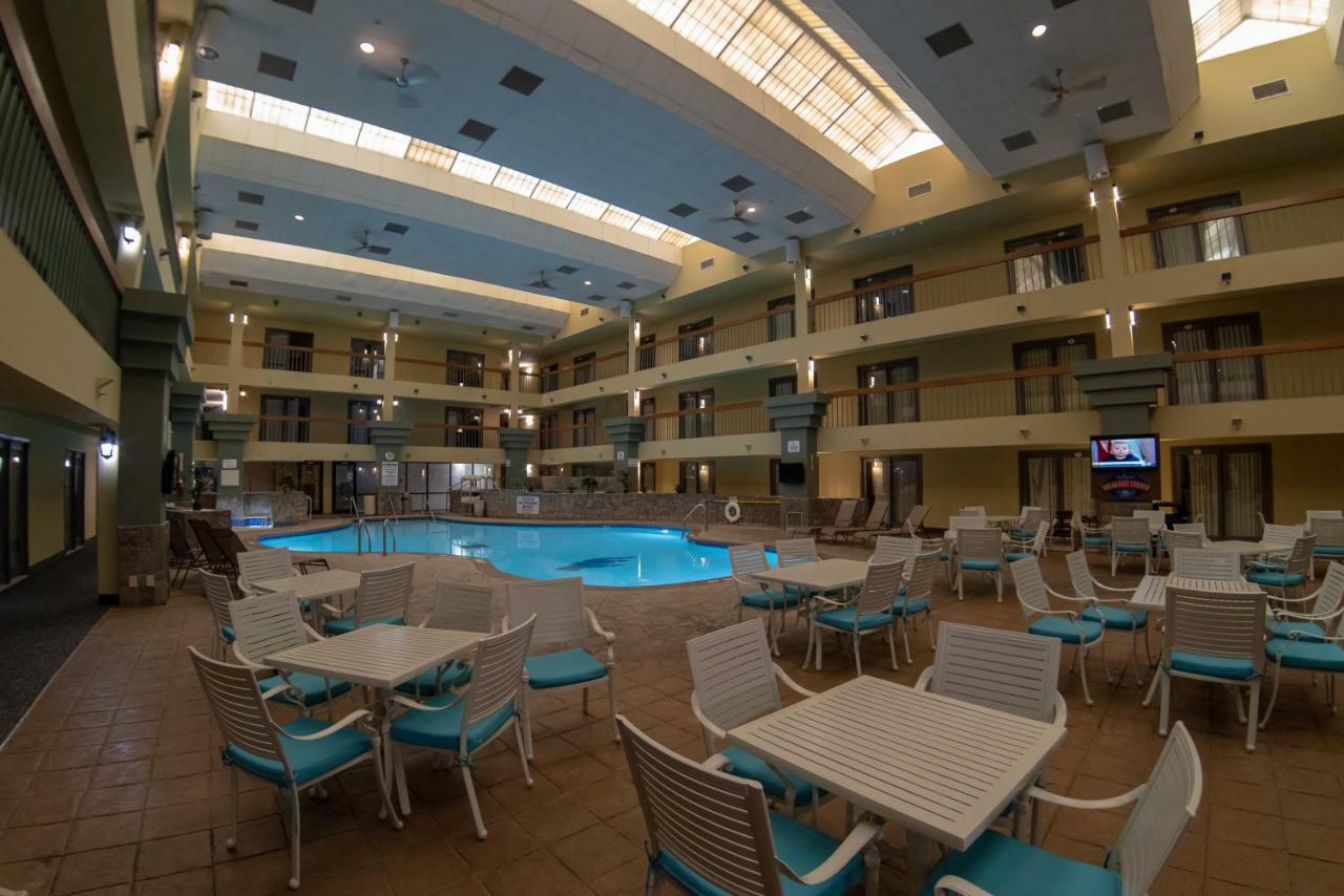 Hotel Baymont By Wyndham Shakopee Exterior foto